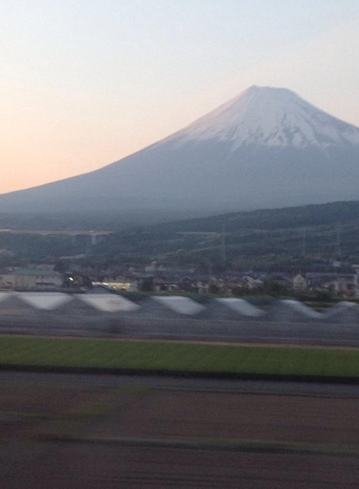 世界の平和と癒しのための富士山リトリート